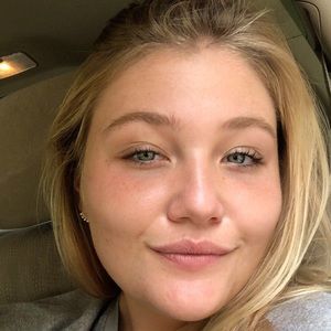 Meet your Posher, Leanne